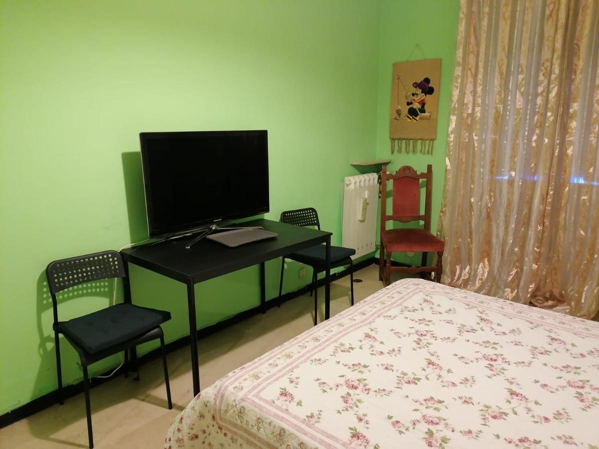 Celine Bed & Breakfast Genoa Bagian luar foto